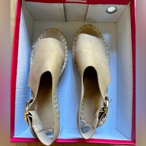 Catherine Malandrino Cirkly wedge sandals never worn